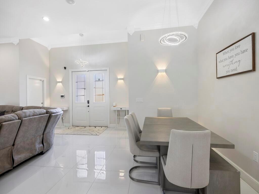 914 SW Mccracken Avenue