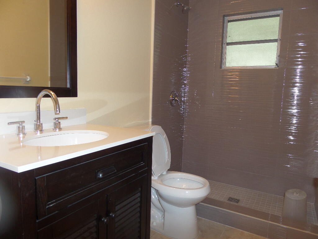 9145 E Highland Pines Boulevard