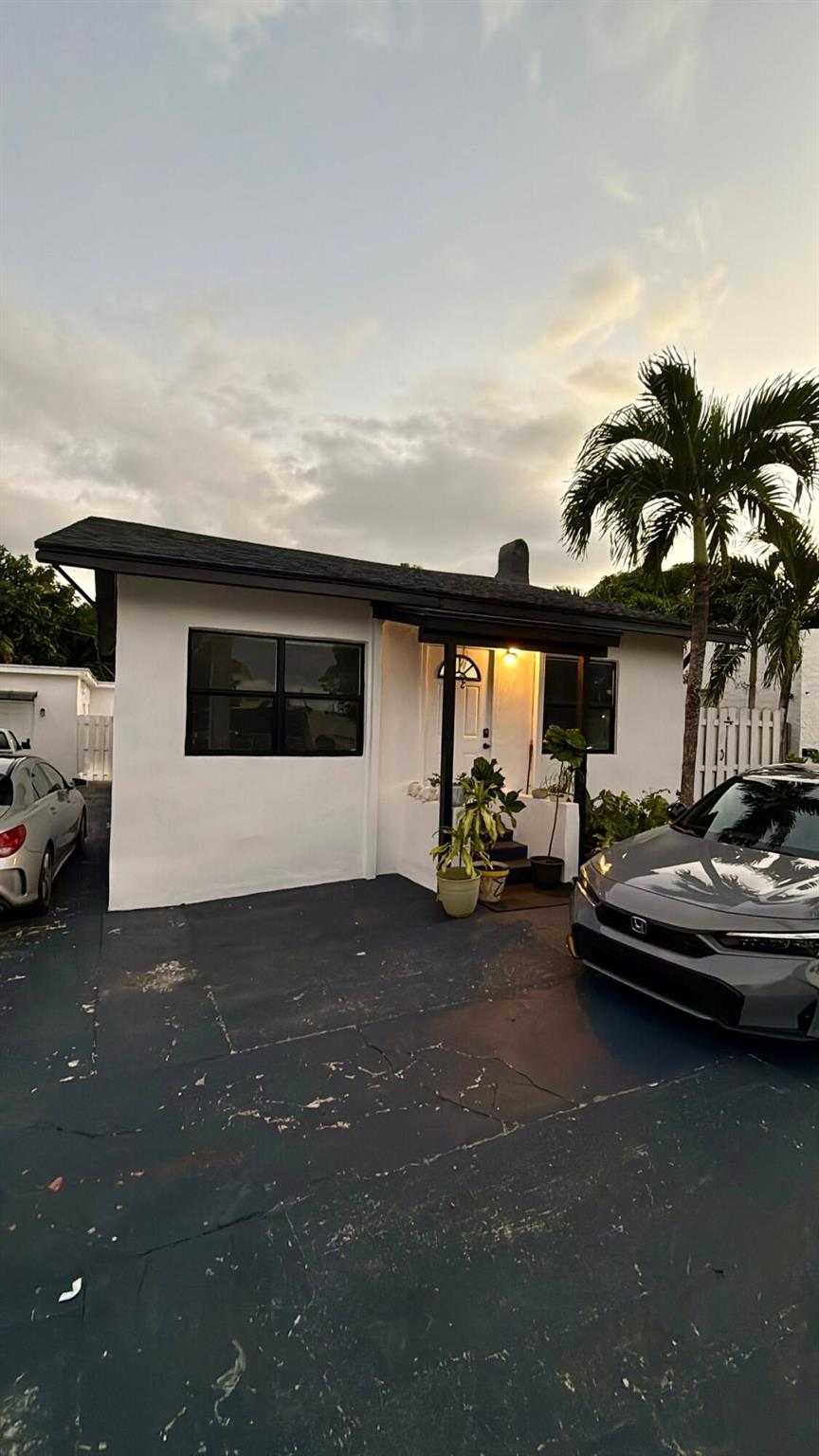 712 Nottingham Boulevard