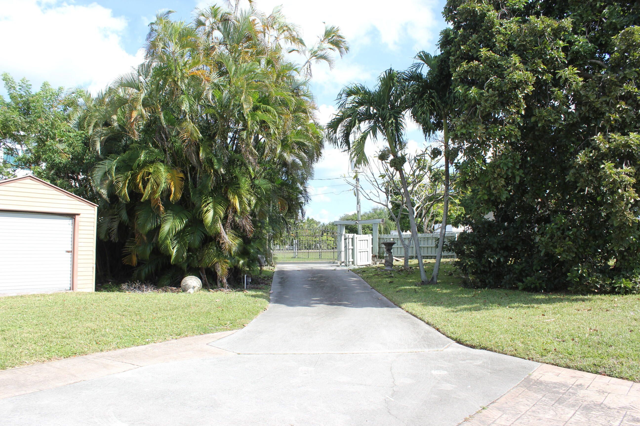 4981 Serafica Drive
