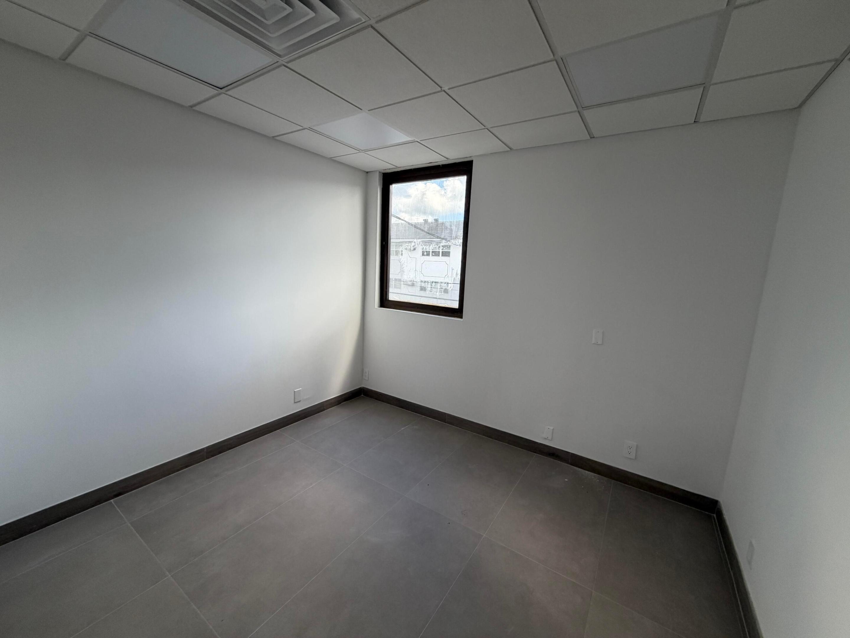 5170 N Federal Highway