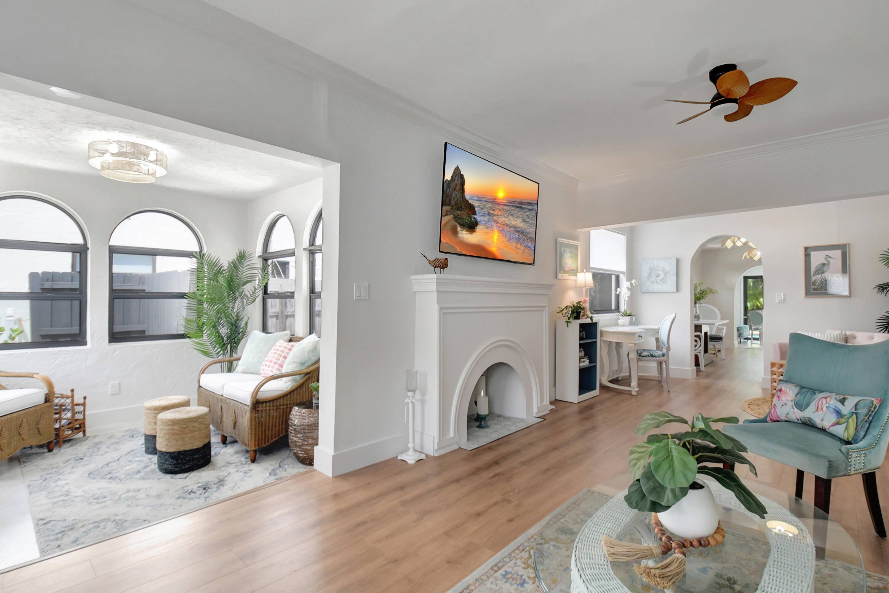705 Colonial Road