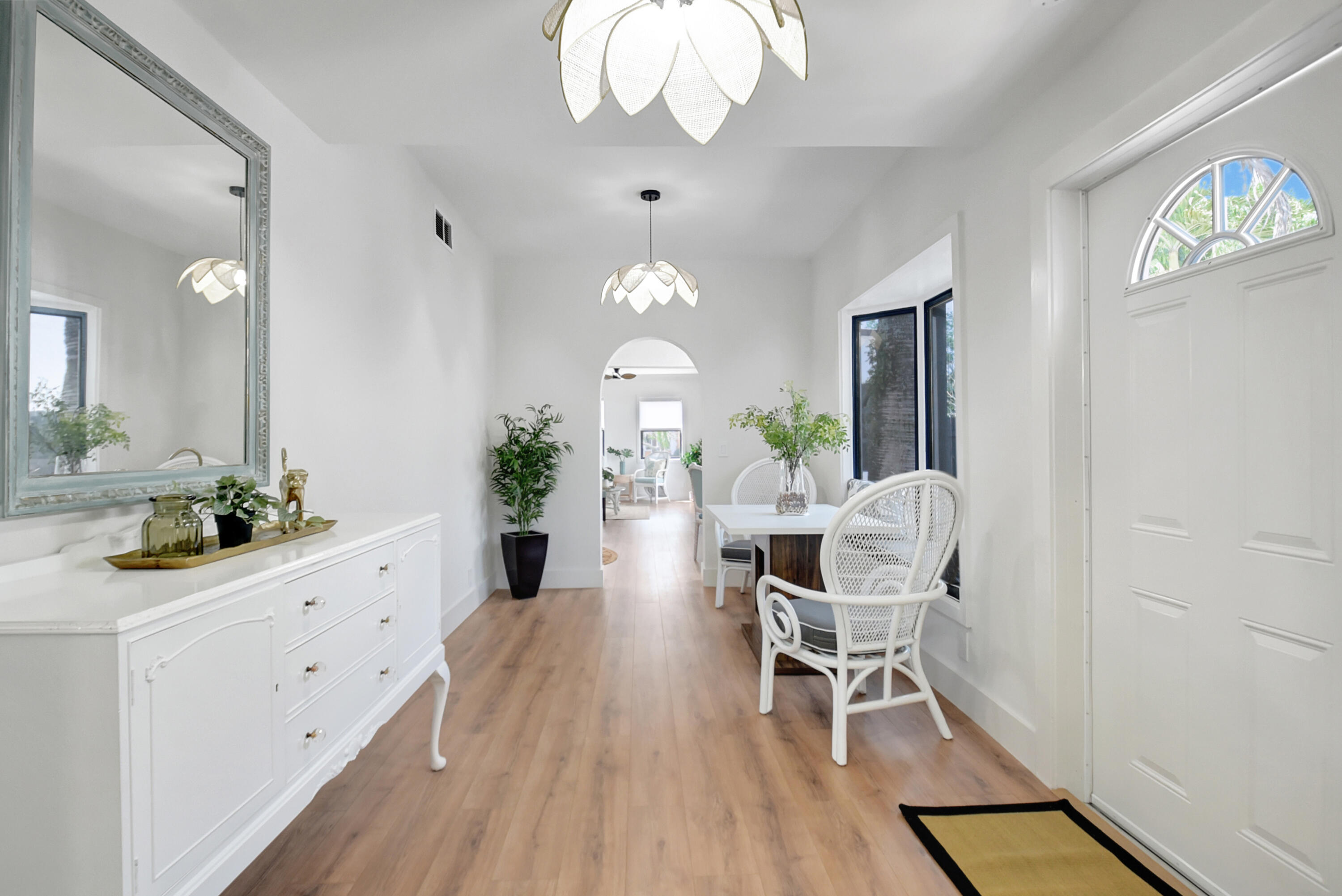 705 Colonial Road