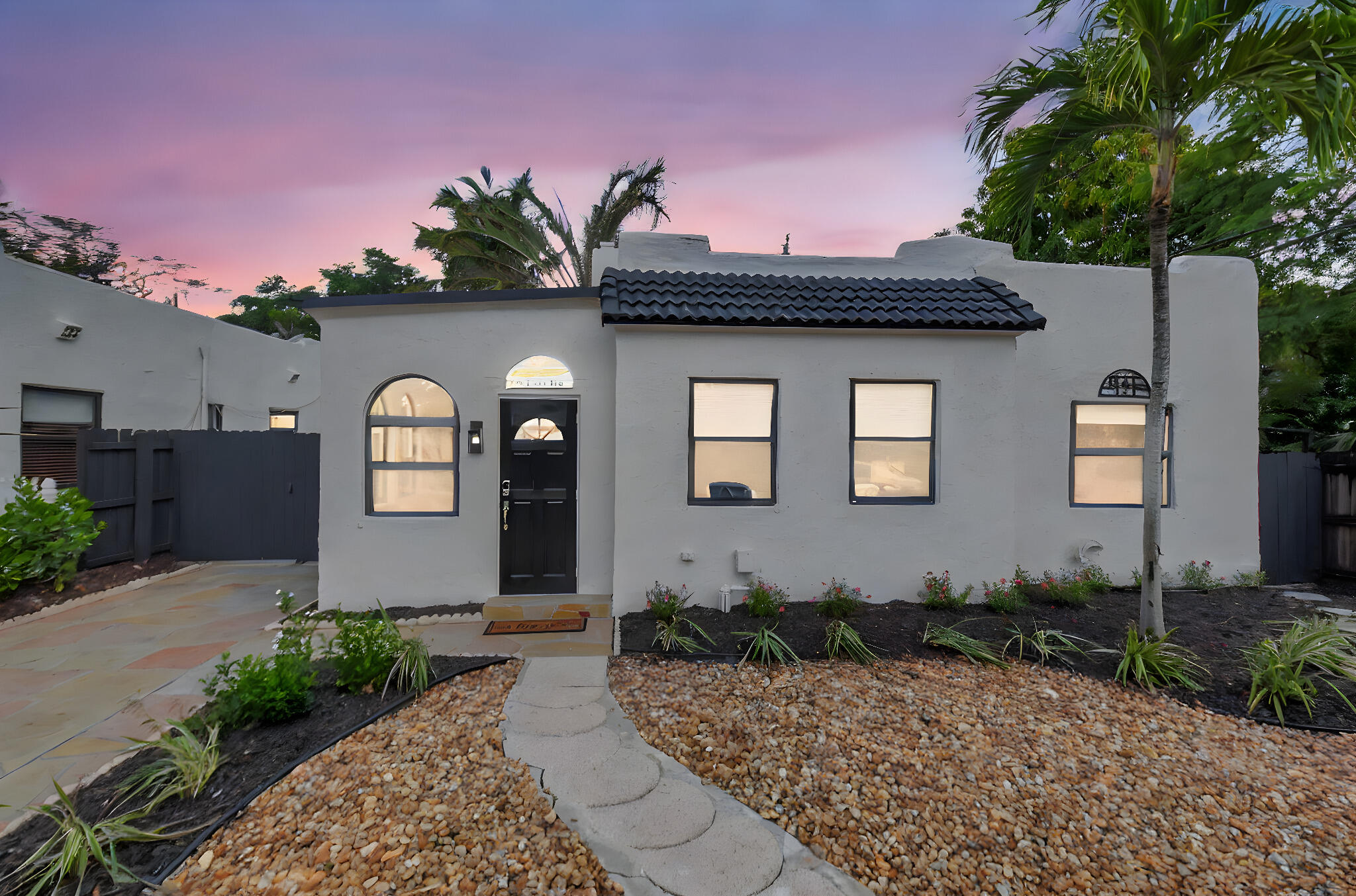 705 Colonial Road