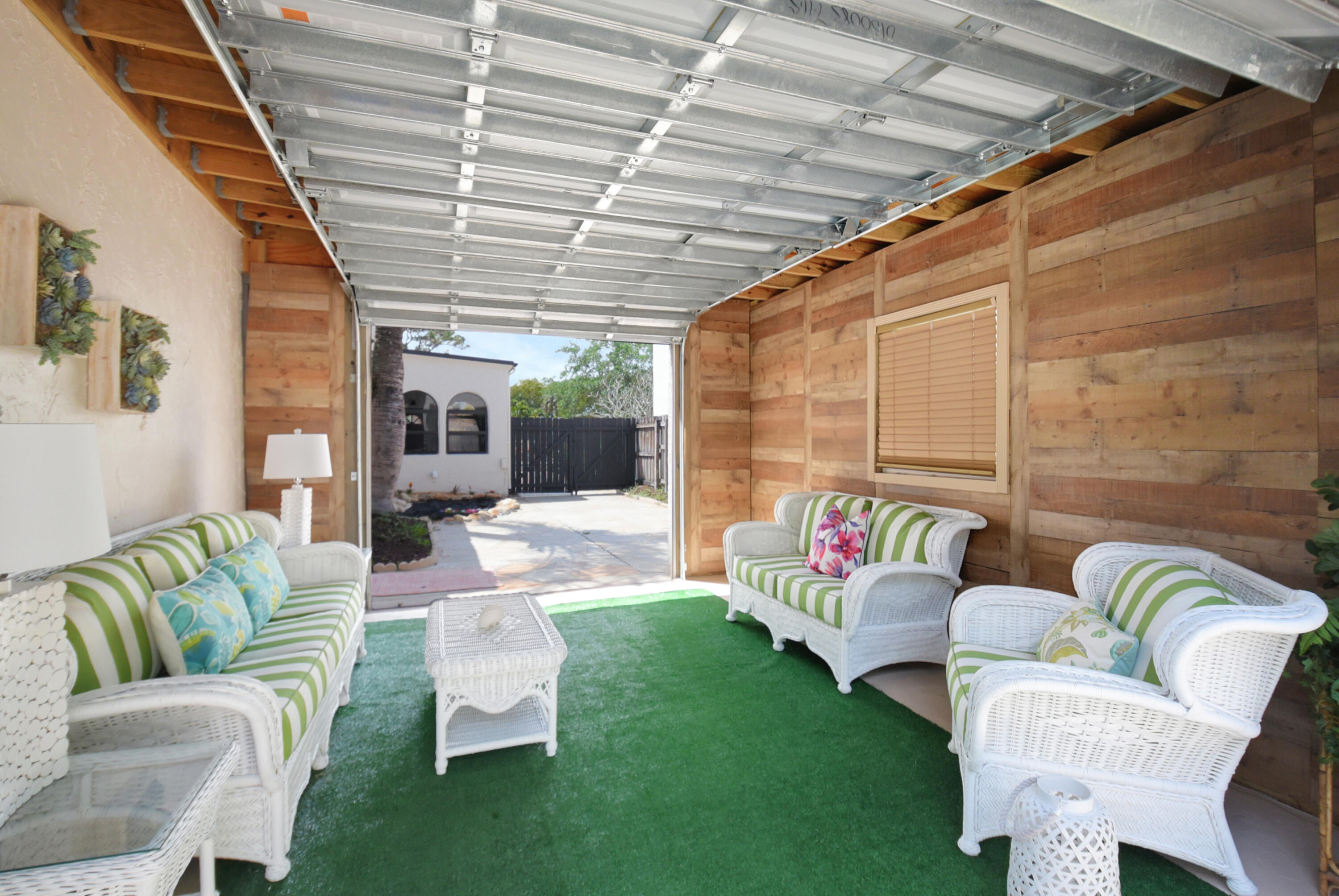 705 Colonial Road