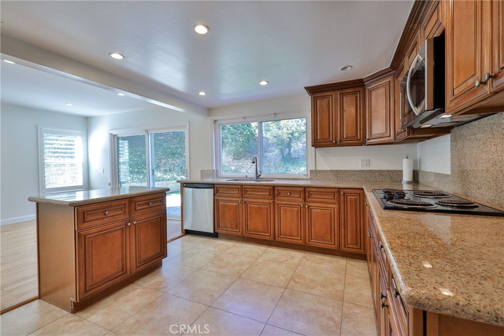 3179 Canal Point Drive