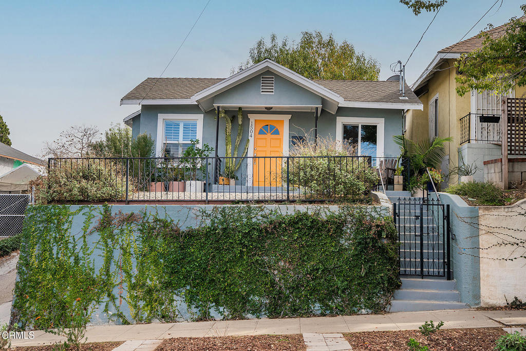 1504 Mohawk Street