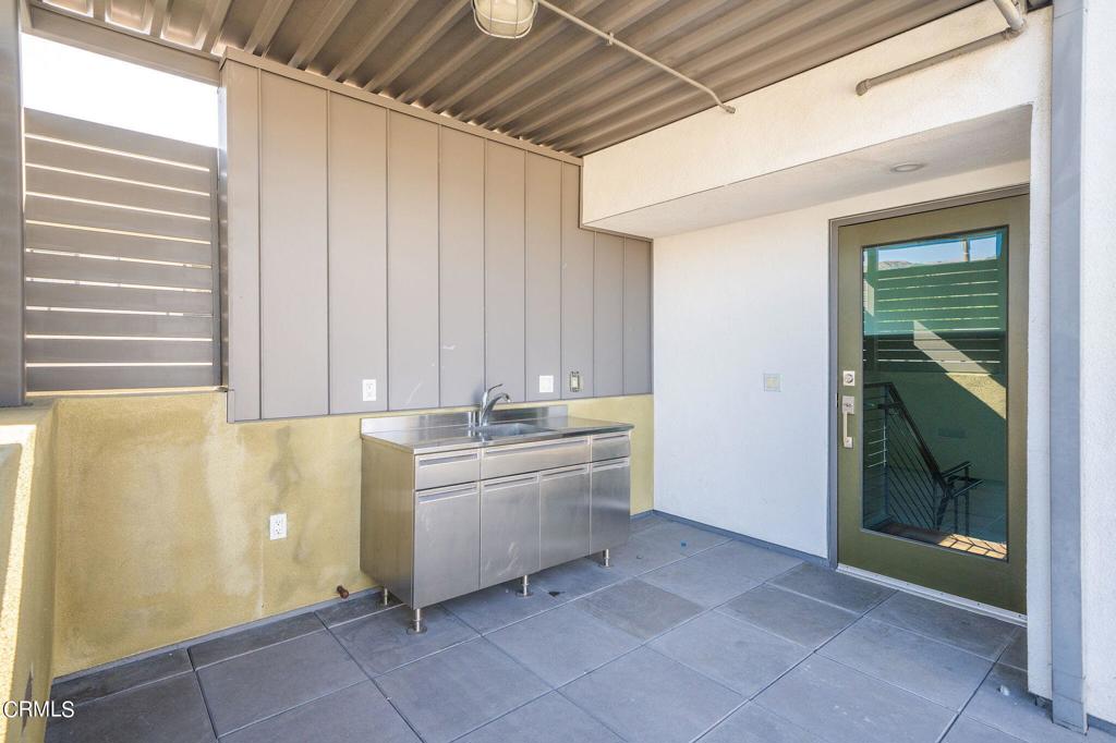 1457 Colorado Boulevard 205