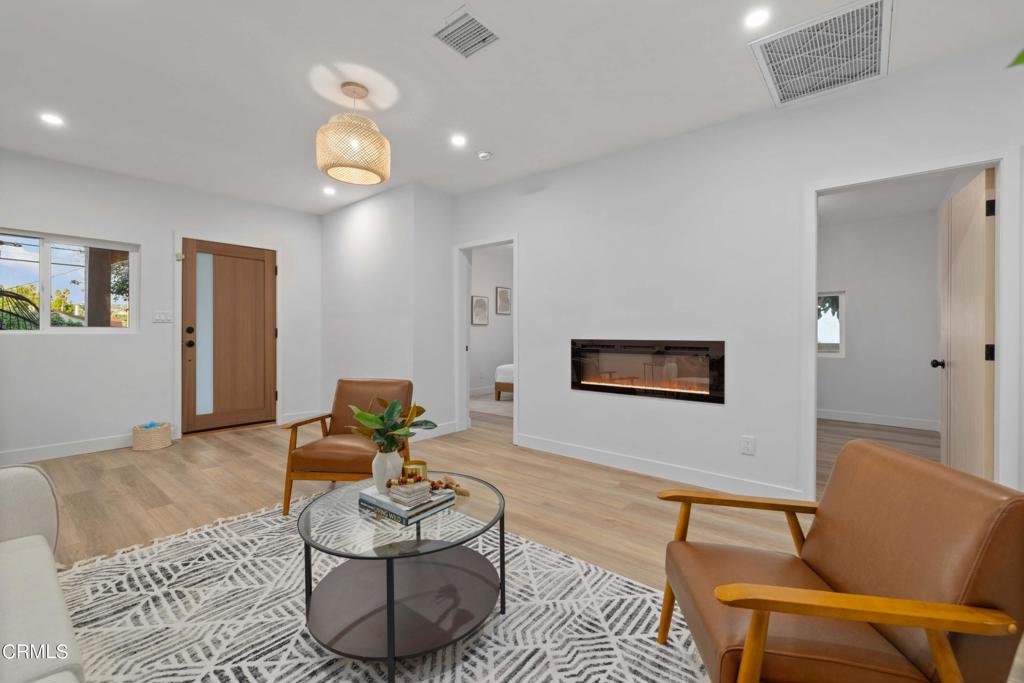 2138 Santa Ynez Street
