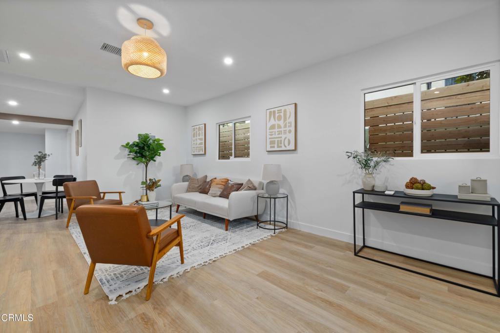 2138 Santa Ynez Street