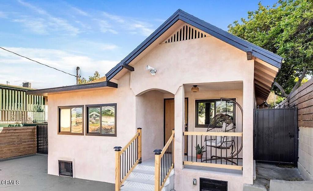2138 Santa Ynez Street
