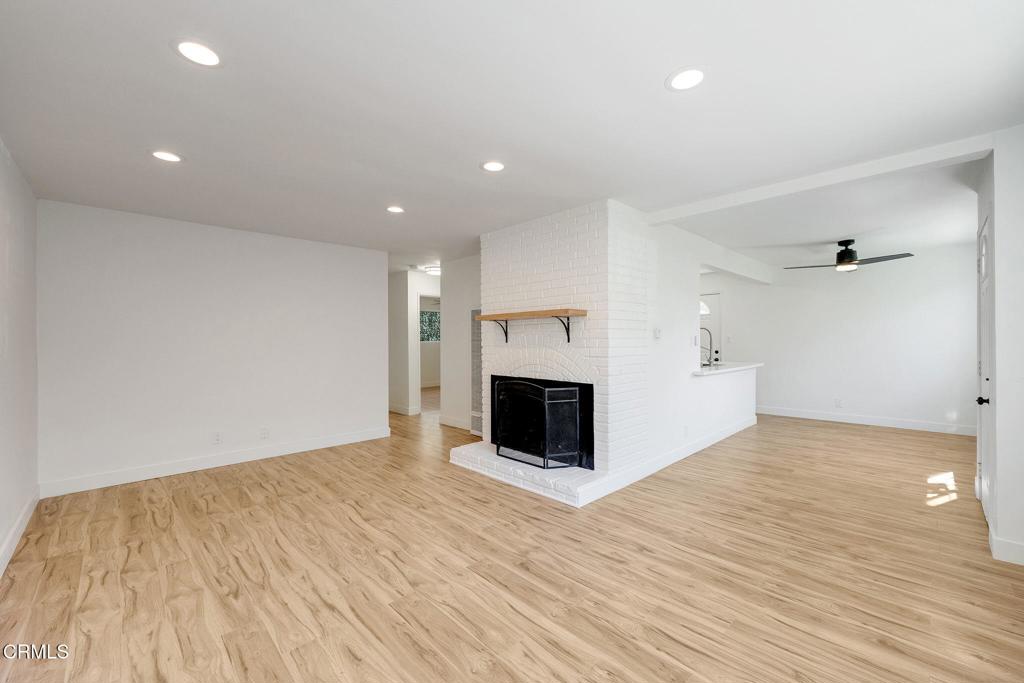 1517 N Ave 46
