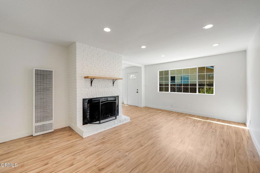 1517 N Ave 46