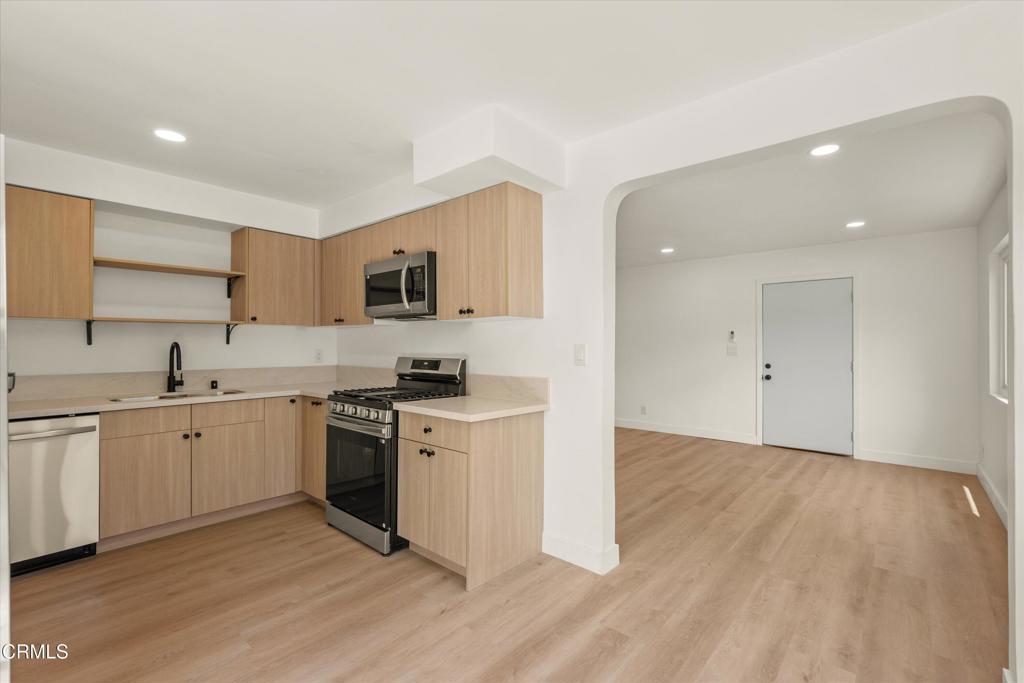 624 Silver Lake Blvd 2