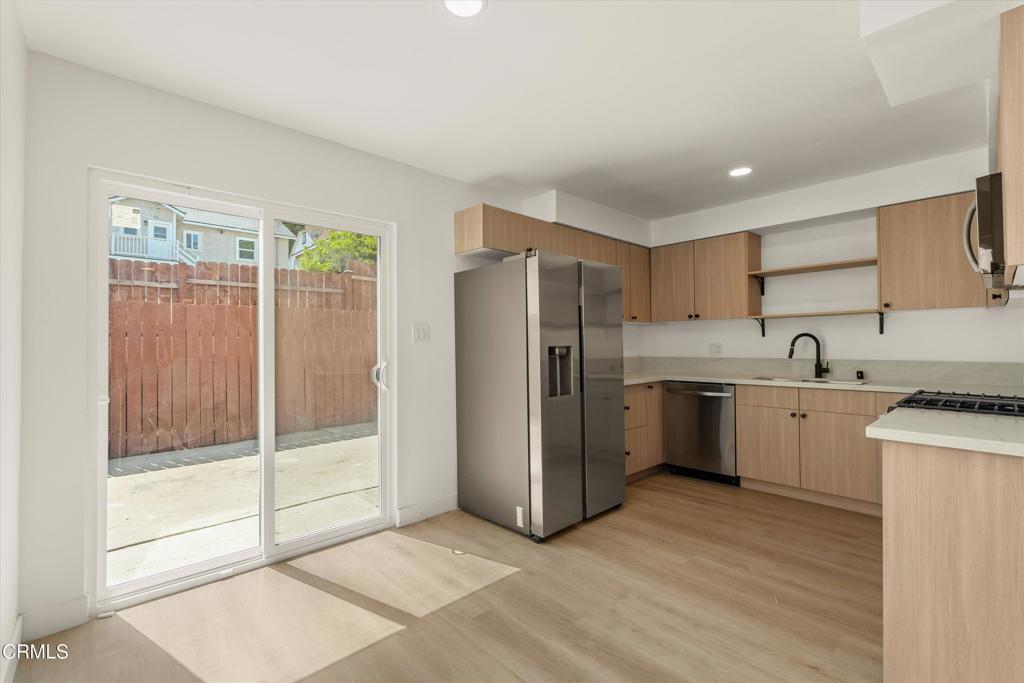 624 Silver Lake Blvd 2