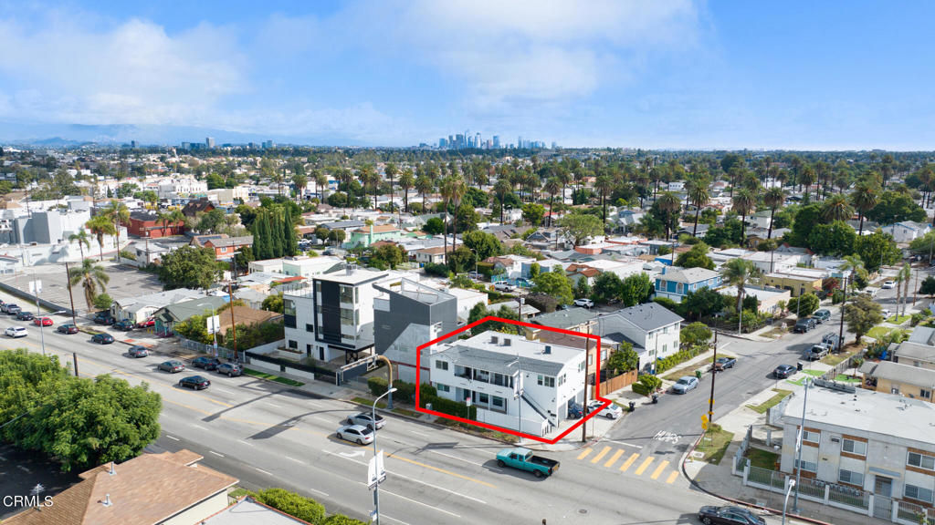 2664 S La Brea Avenue