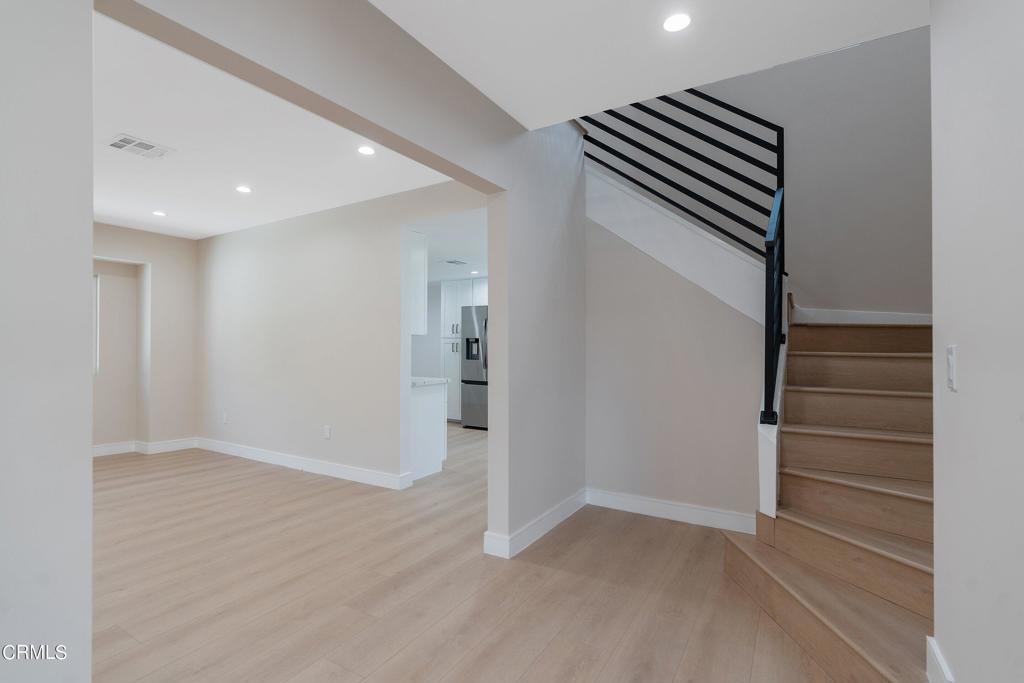 1206 Tamarind Avenue