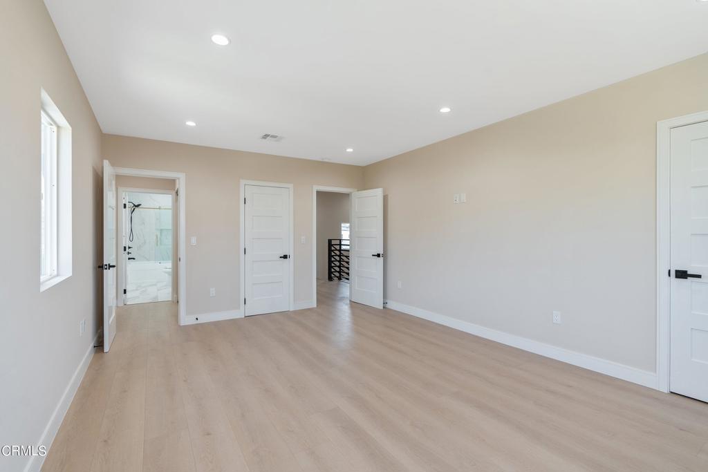 1206 Tamarind Avenue