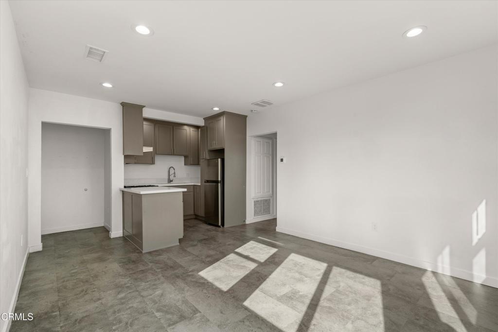 2664 S La Brea Avenue 1/2