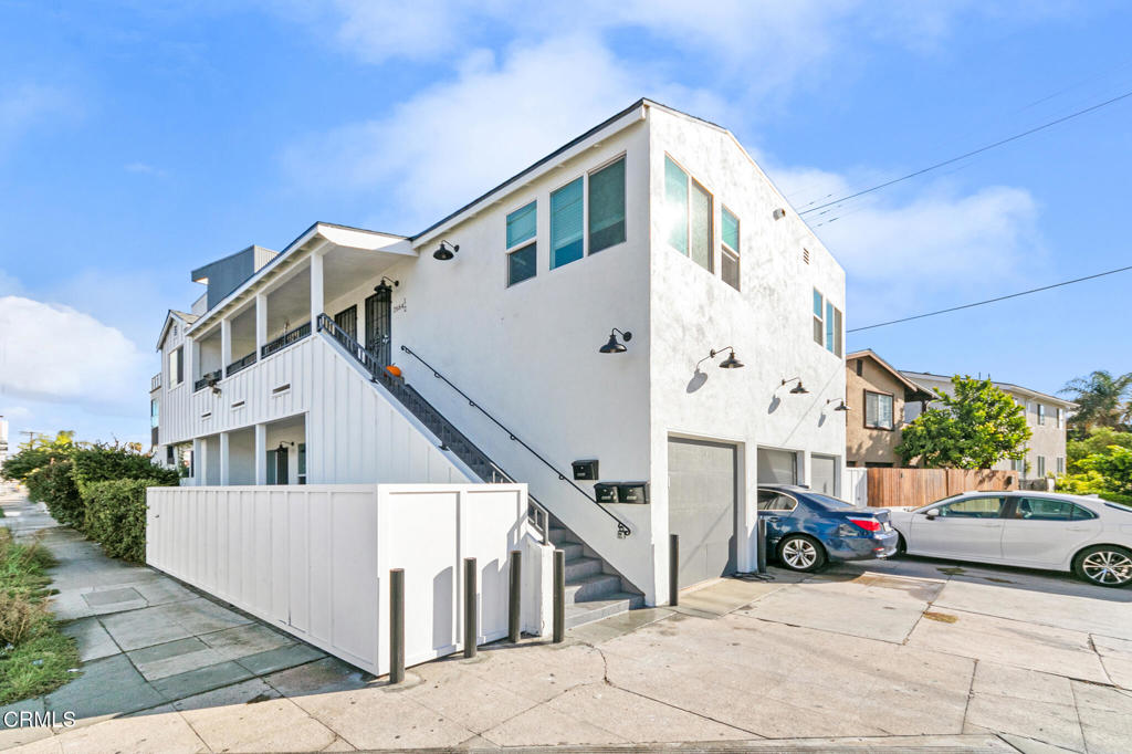 2664 S La Brea Avenue 1/2