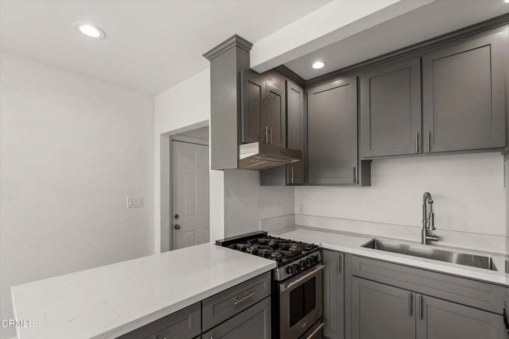 2664 S La Brea Avenue 1/2