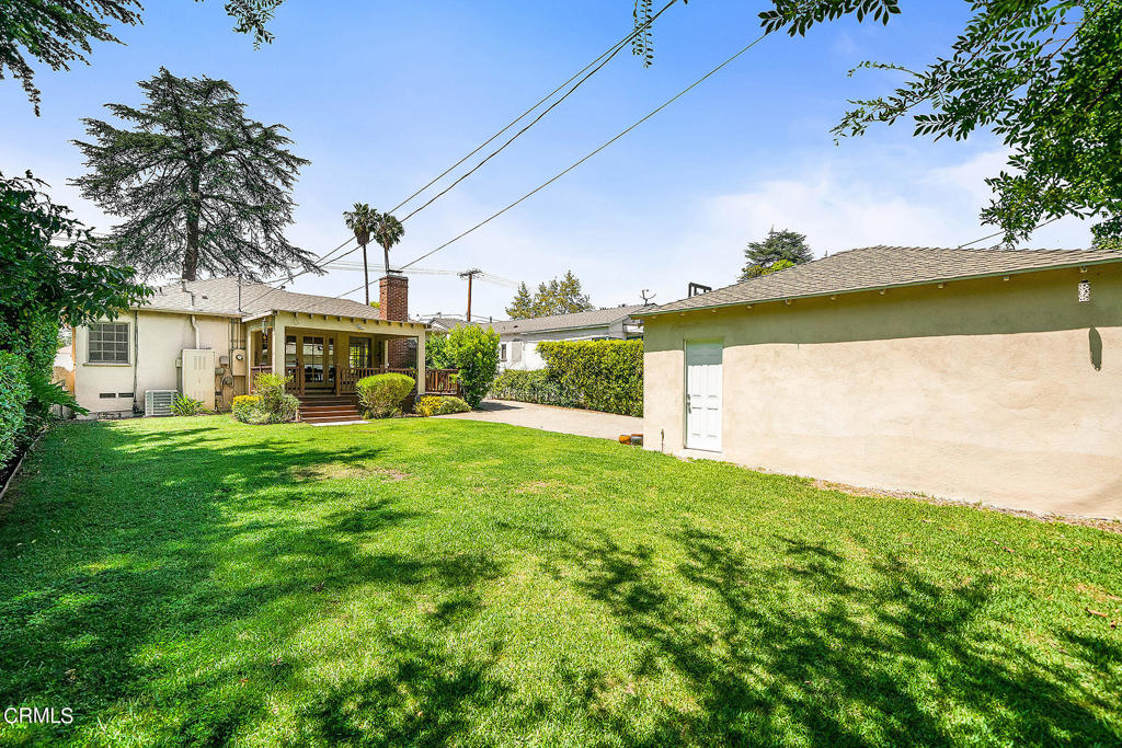 560 N Sierra Madre Boulevard