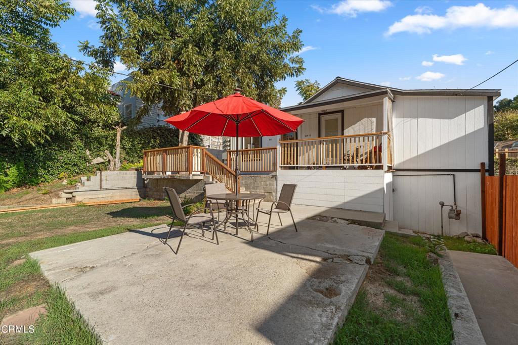 824 Laveta Terrace