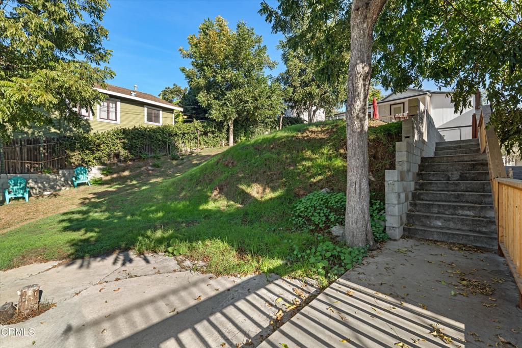 824 Laveta Terrace