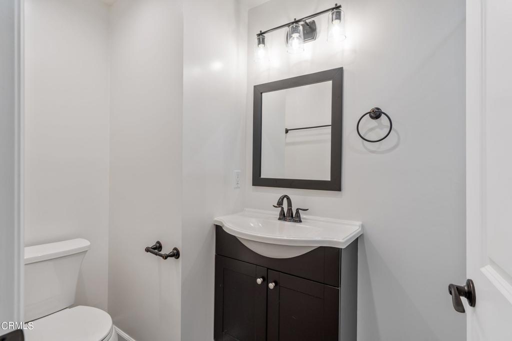 5423 1/2 Ash Street