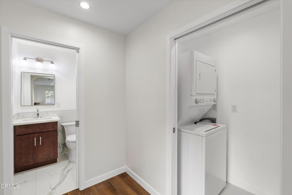 624 Silver Lake Boulevard 4