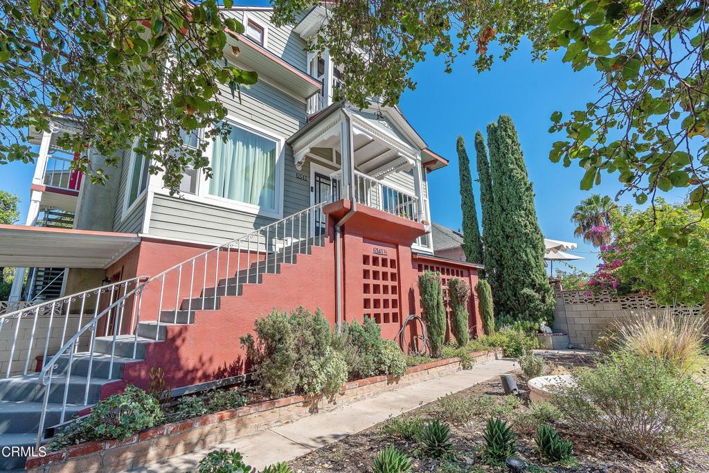 6341 1/2 Rosswood Terrace