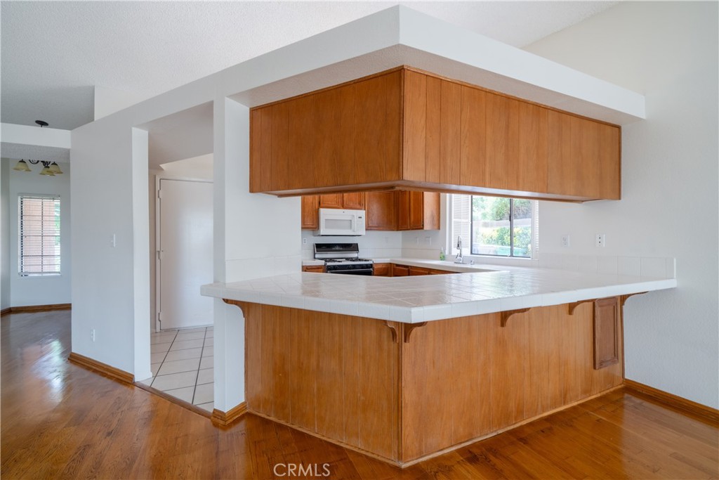 4701 Grandview Drive
