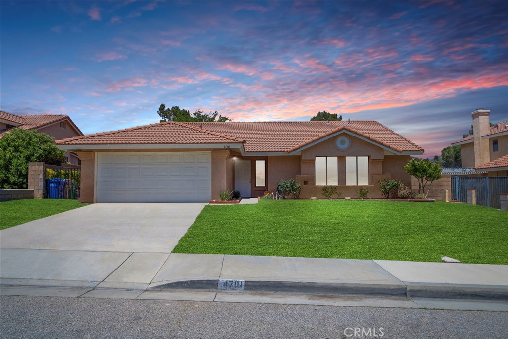 4701 Grandview Drive