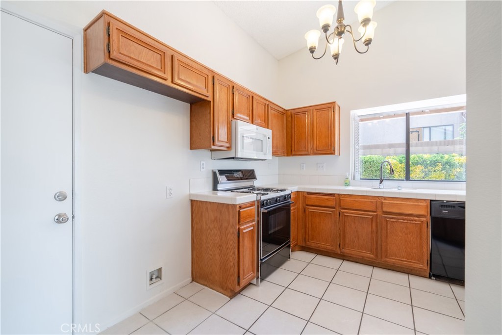 4701 Grandview Drive
