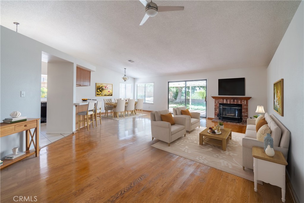 4701 Grandview Drive