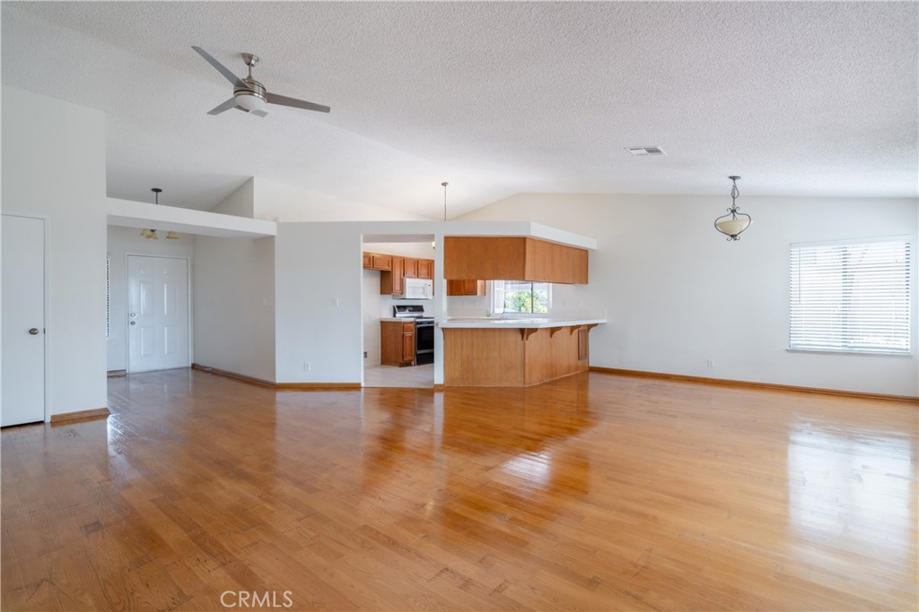 4701 Grandview Drive