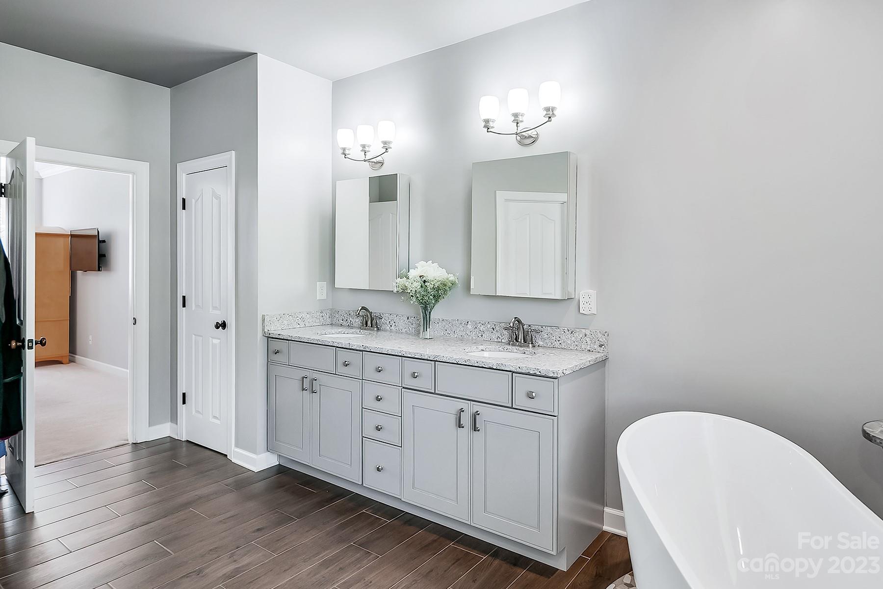 4264 Silver Eagle Court