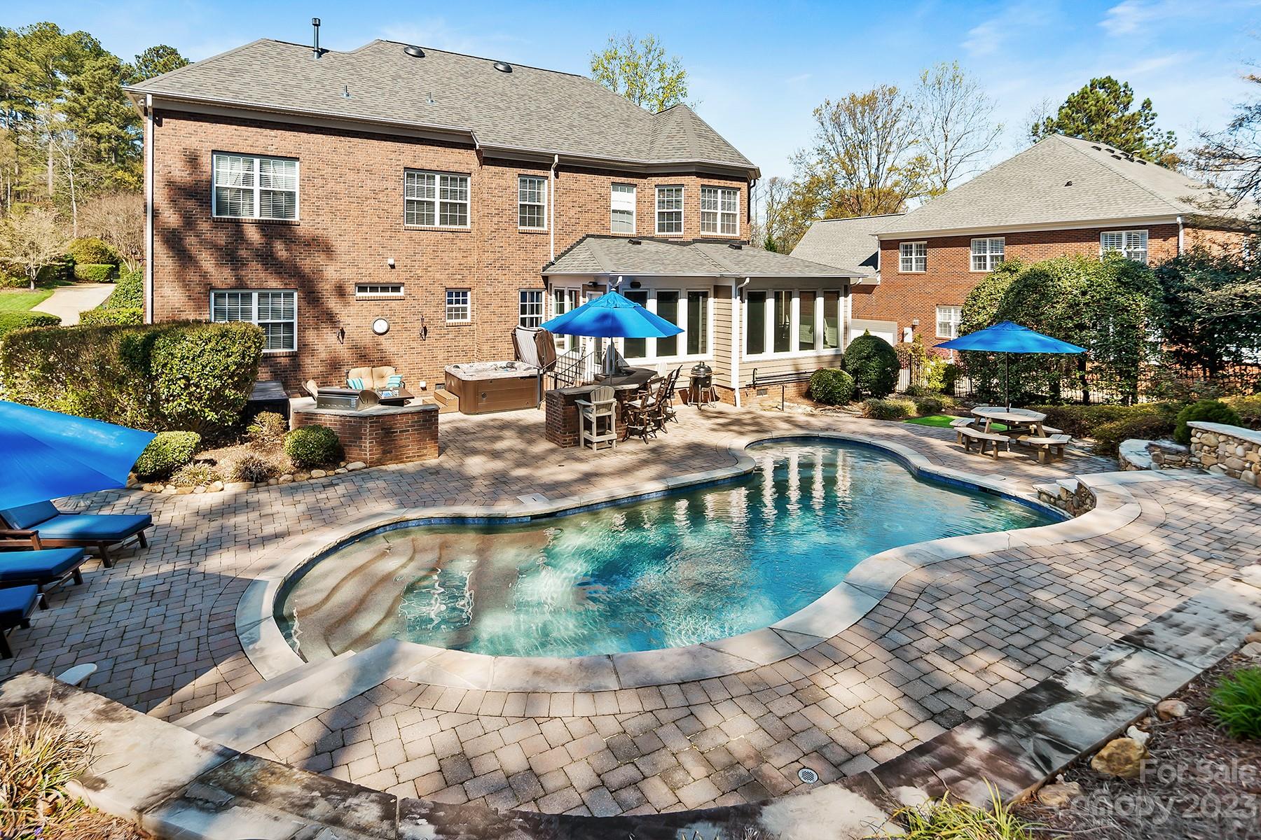 4264 Silver Eagle Court