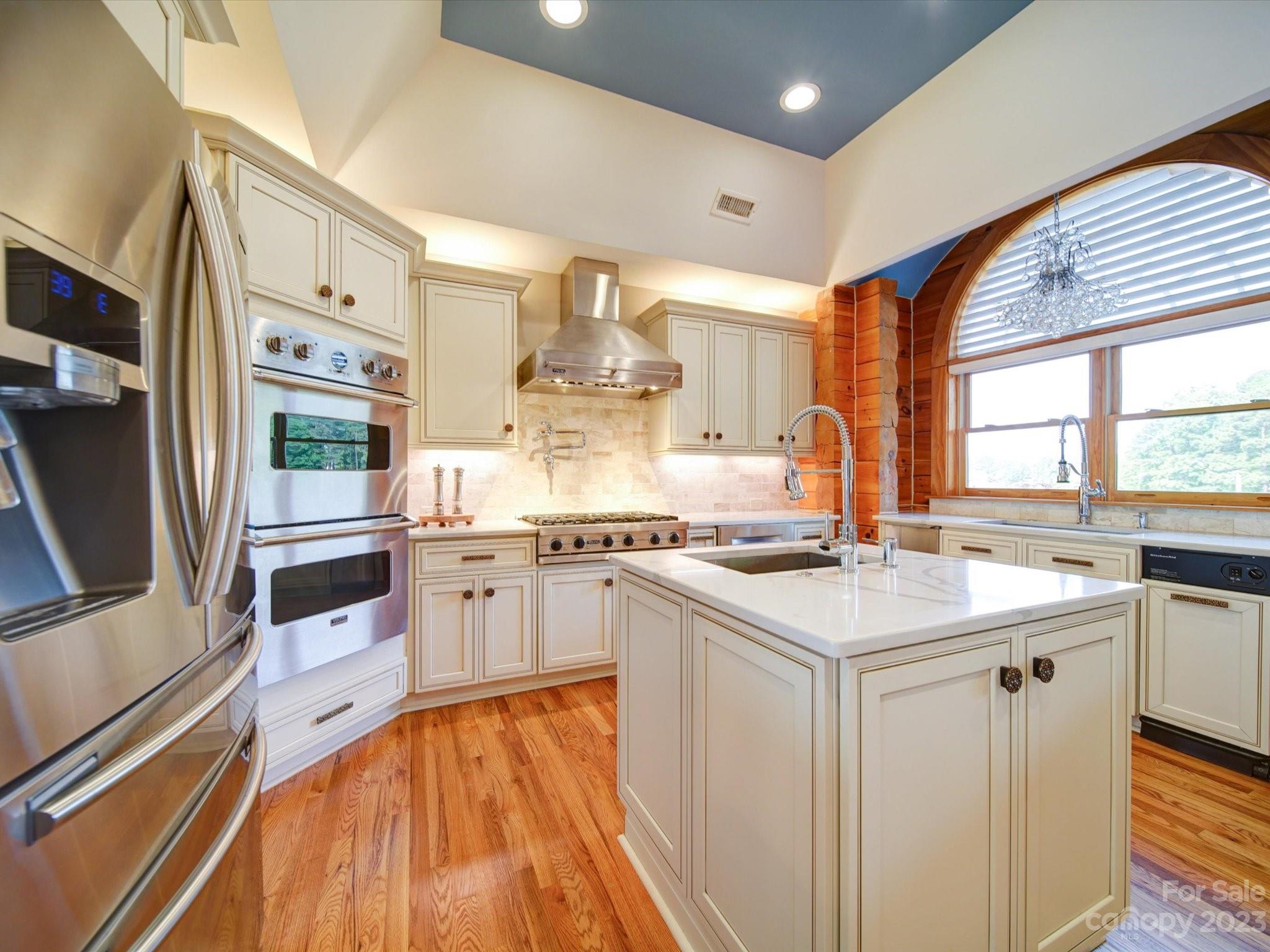 118 Norcross Lane