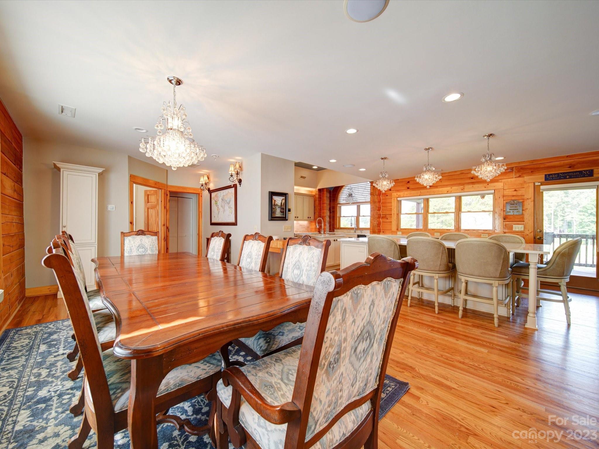 118 Norcross Lane