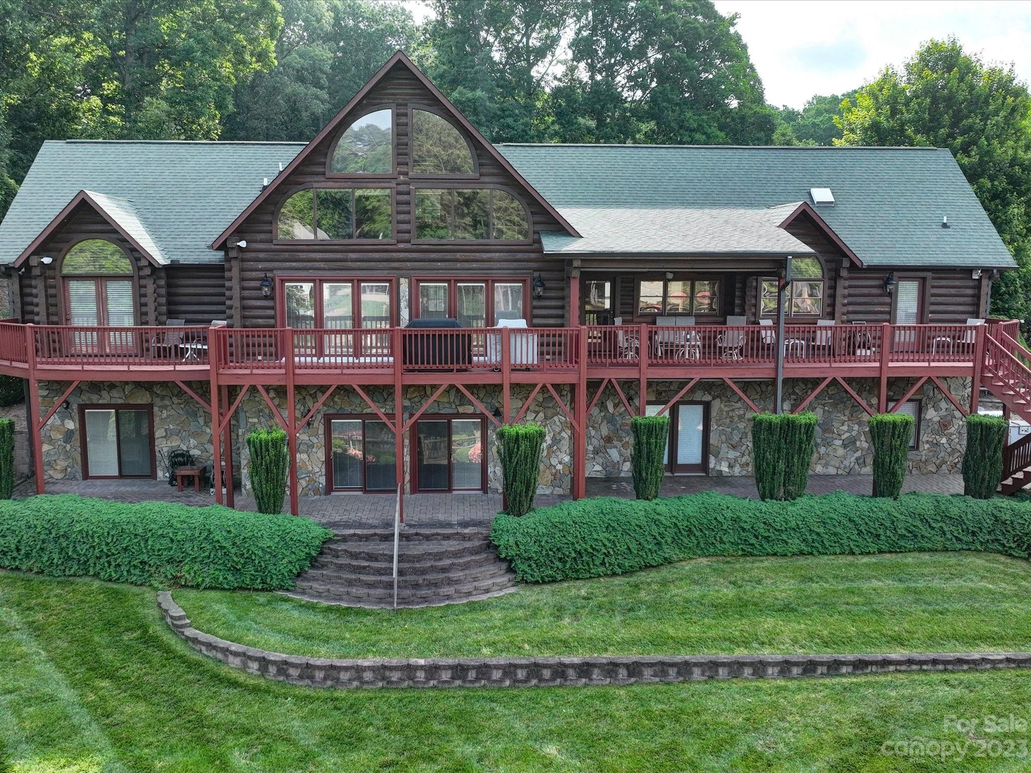 118 Norcross Lane