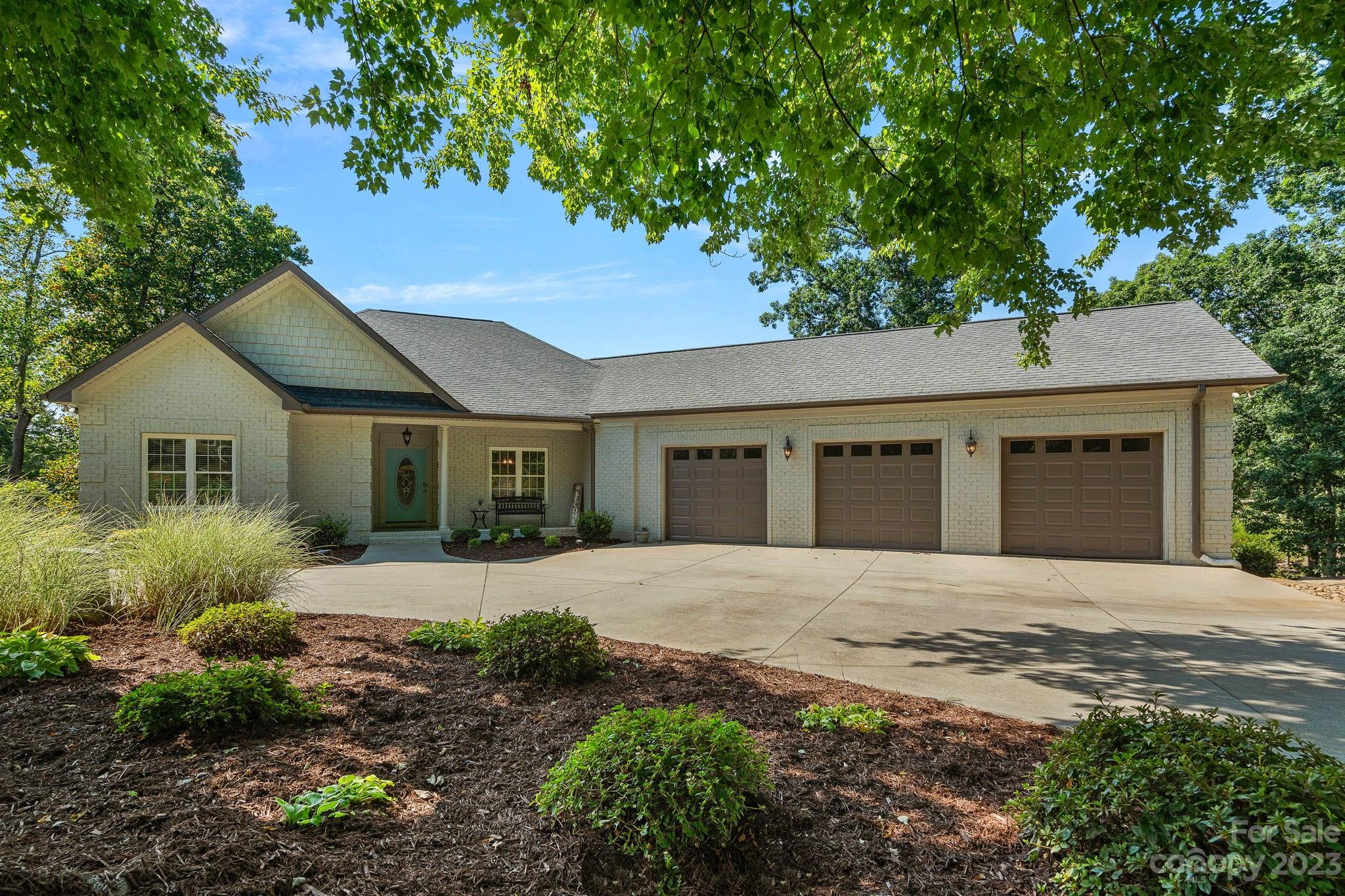 252 Greenbay Road