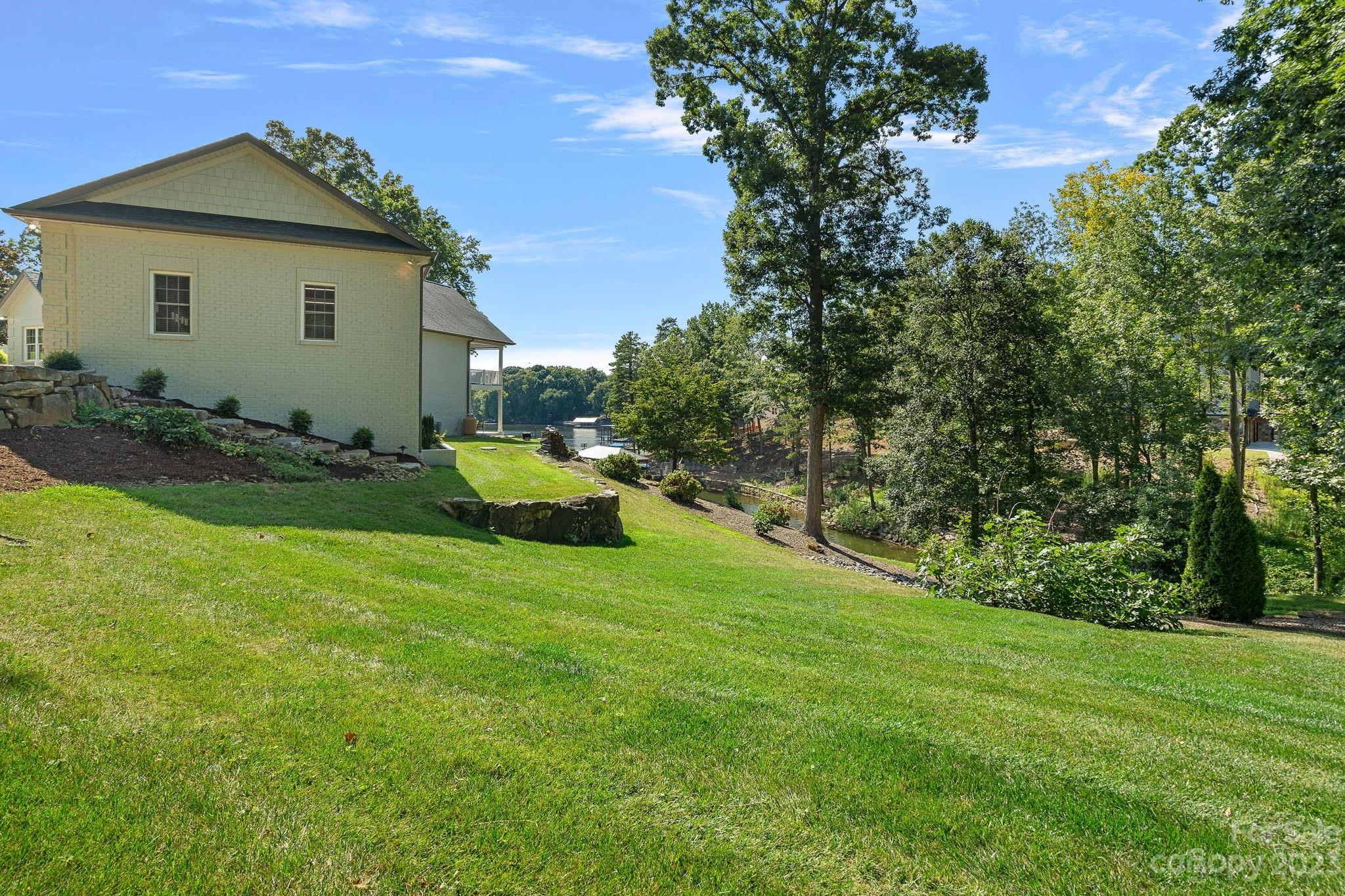 252 Greenbay Road
