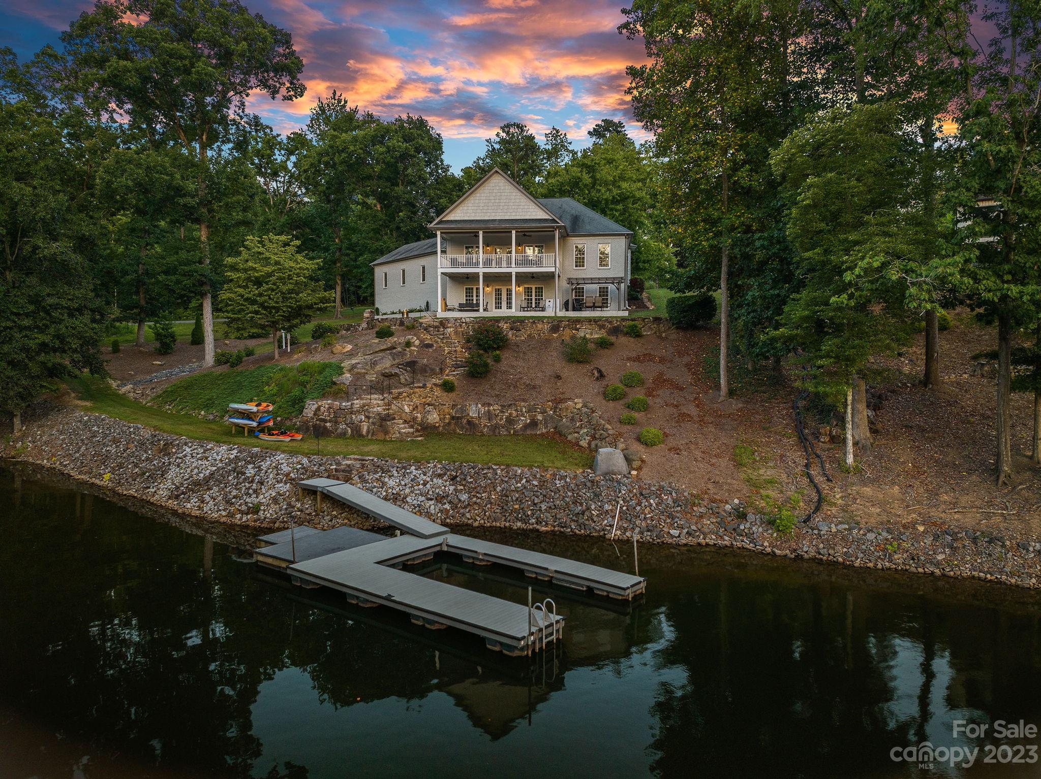 252 Greenbay Road