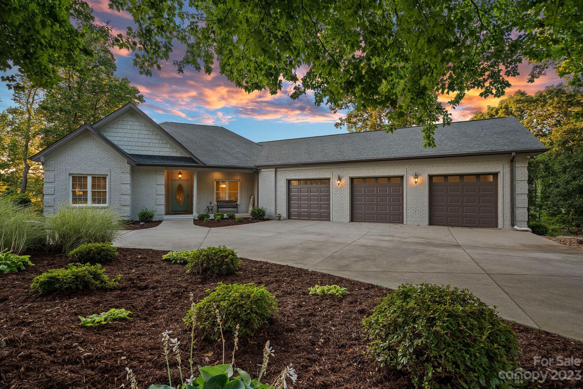 252 Greenbay Road