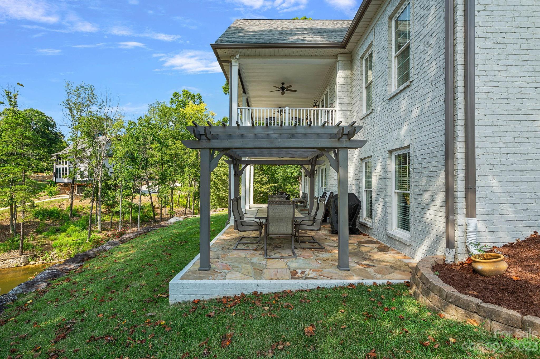 252 Greenbay Road