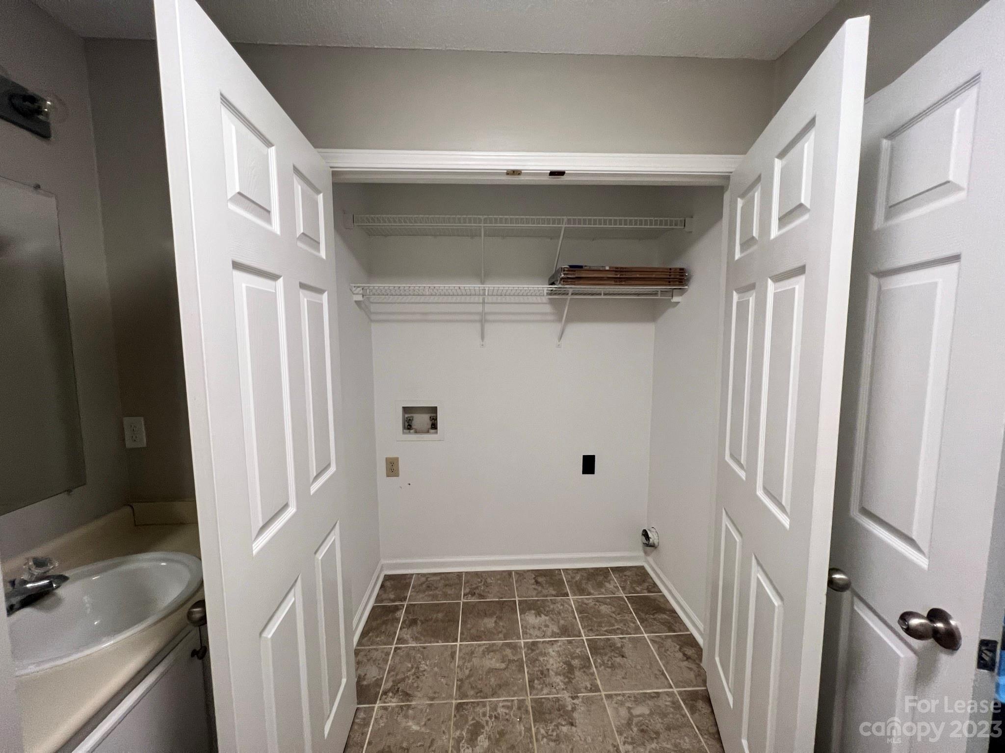 142 Green Dragon Court