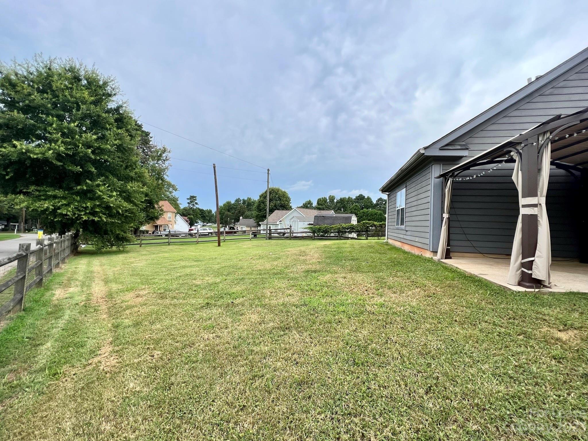 142 Green Dragon Court