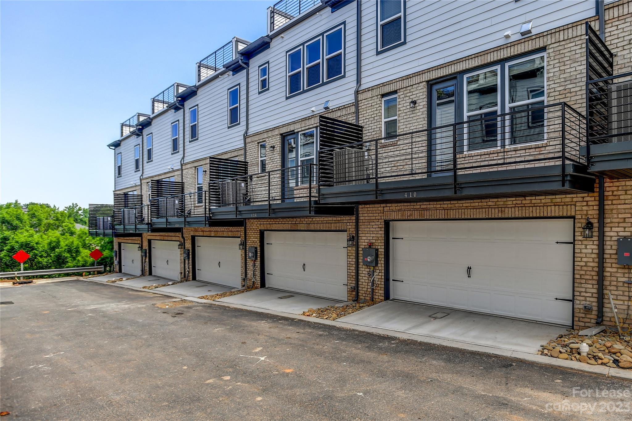 414 Grey Reagan Trail