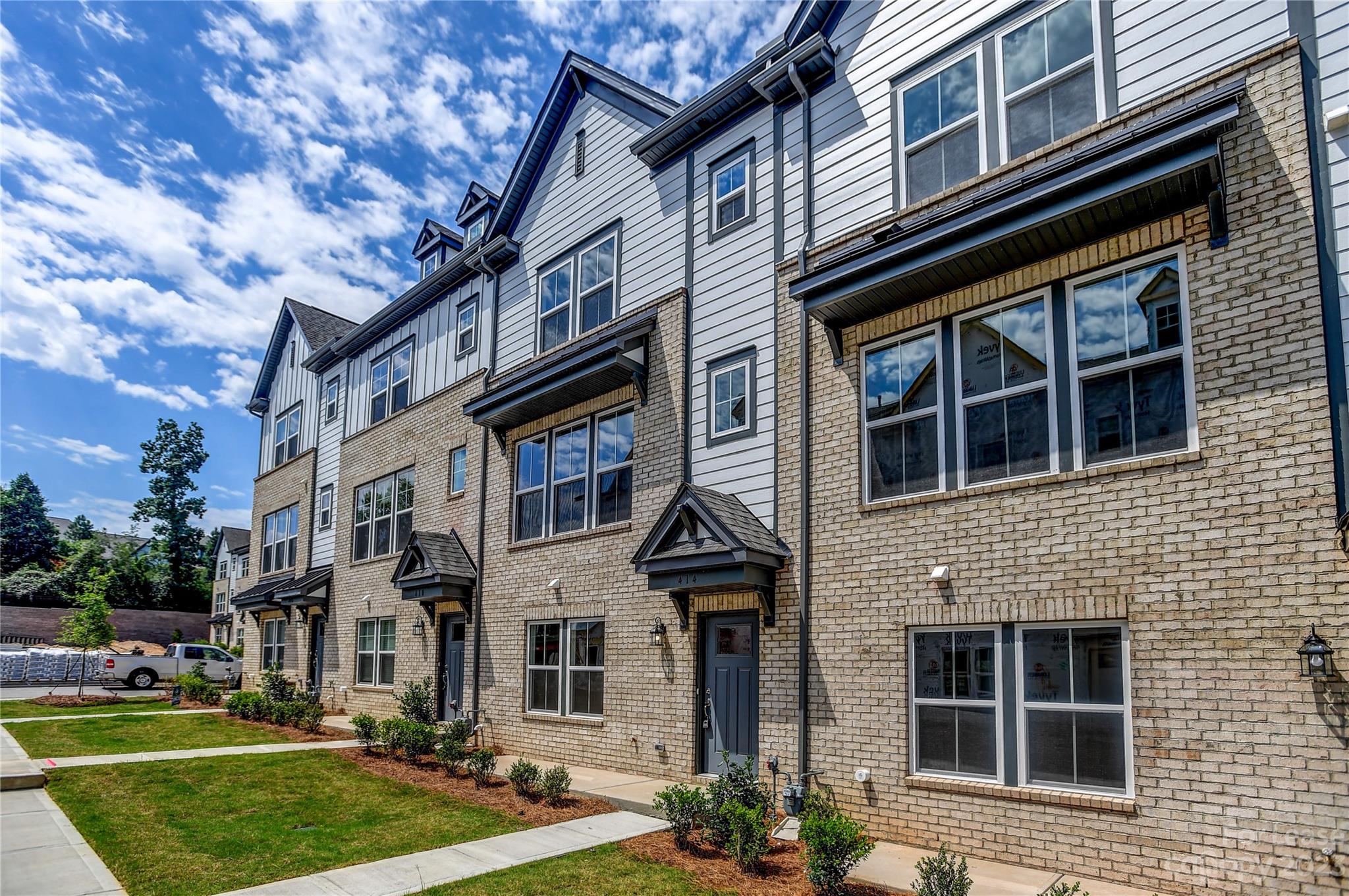 414 Grey Reagan Trail